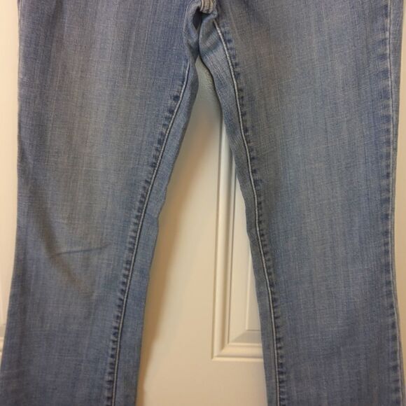 Levi's 515 five pocket boot cut jeans - Picture 2 of 11